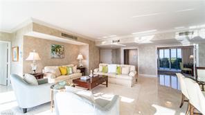 Foto del edificio - 8231 Bay Colony Dr