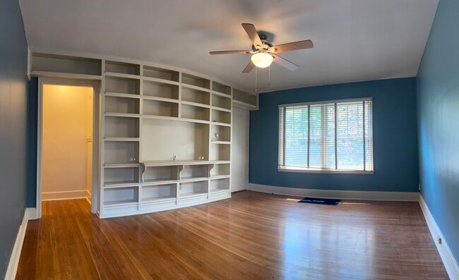 Building Photo - 1233 Bates Ct