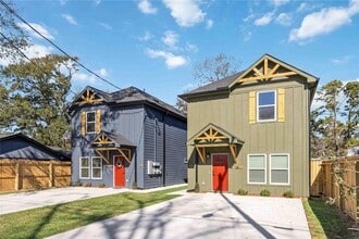 Building Photo - 7946 Fields St