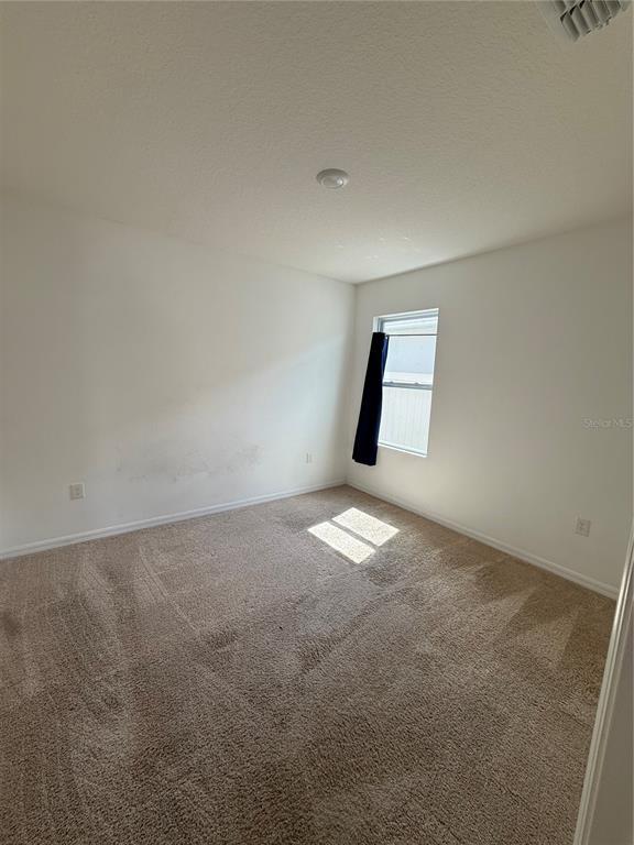 Foto del edificio - 1731 Setter Ave