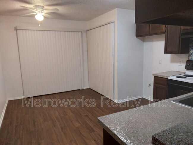 Foto del edificio - 218 Pine Meadow Dr