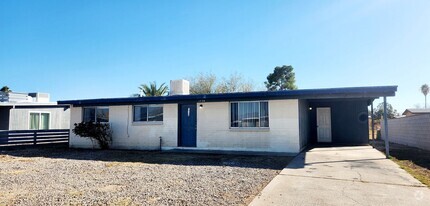 Building Photo - 1730 E Oregon St