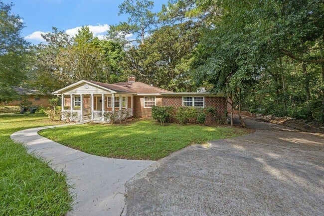 Building Photo - 1142 Old Fort Dr
