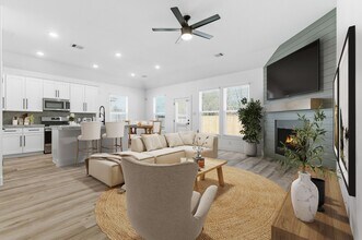 Building Photo - 5227 Sunshine Point