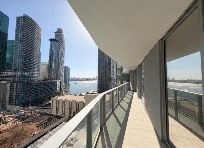 Foto del edificio - 77 SE 5th St