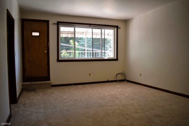 Foto del edificio - 2 br, 1 bath Apartment - 47 Bates Street #2