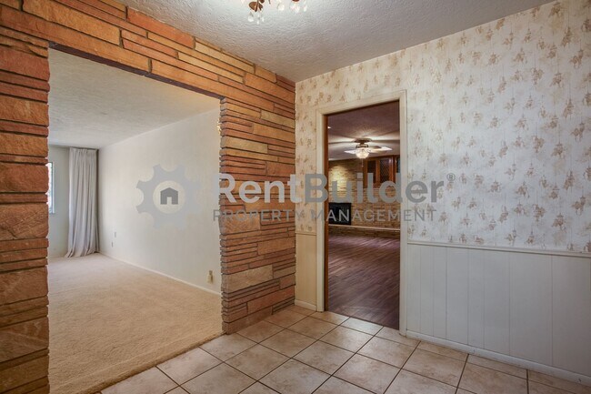 Foto del edificio - !!CALL US TODAY AT (505) 808-6467 TO SCHED...