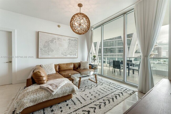 Foto del edificio - 900 Biscayne Blvd