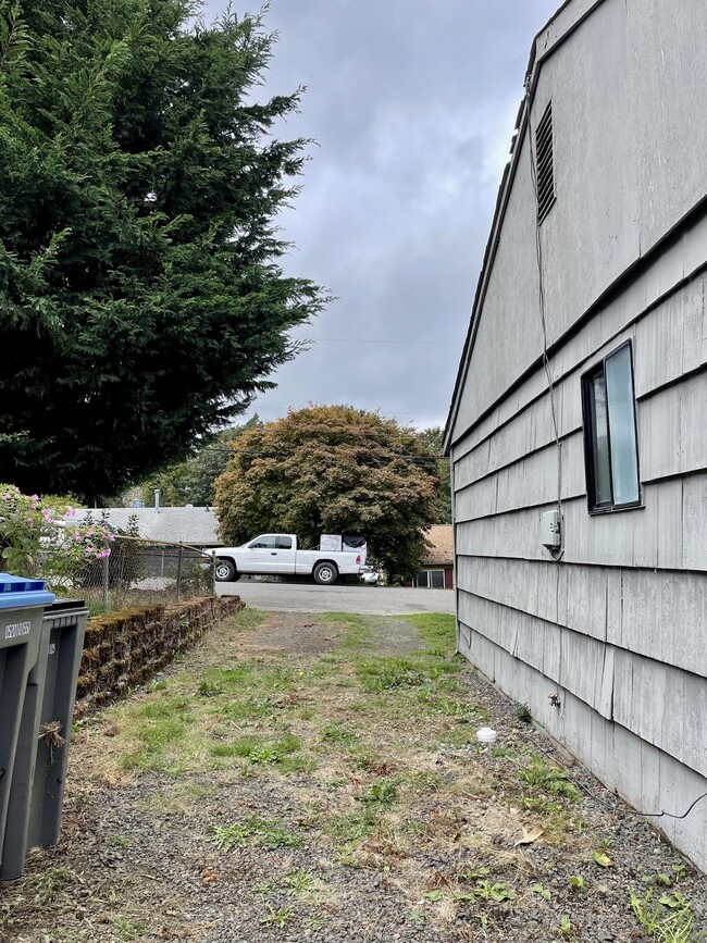 off street parking - 1542 Olympic Ave