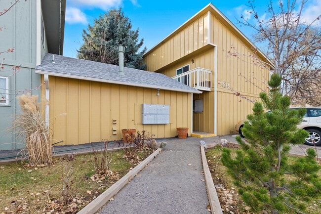 Foto del edificio - 1615 Cottonwood Dr