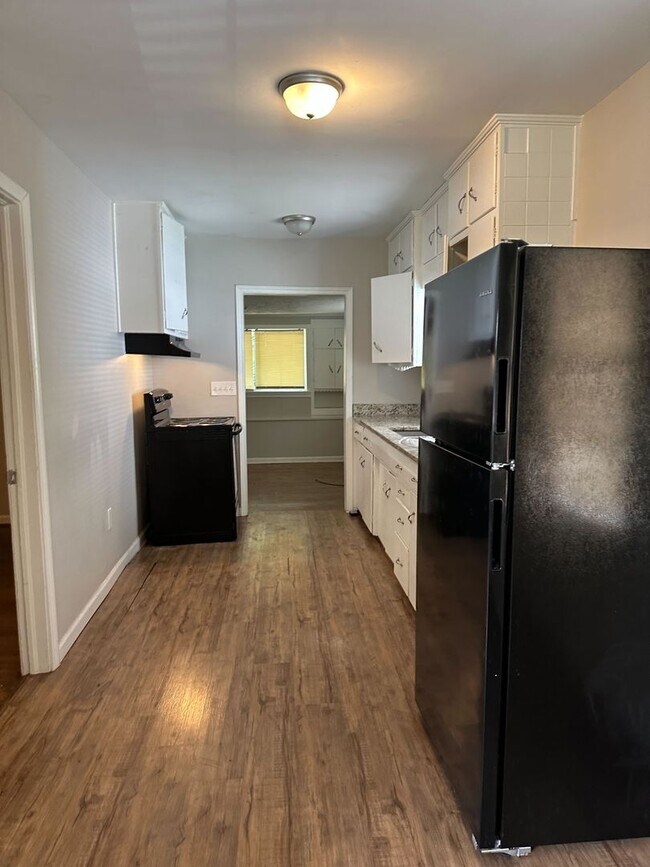 Foto del edificio - Spacious 3BR/1.5BA Home for Rent!