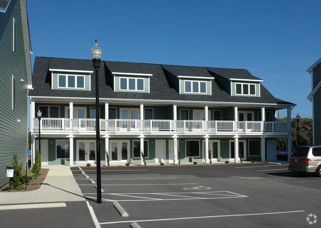 Foto del edificio - 5016 E Oak Island Dr