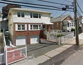 Primary Photo - 821 Midland Ave