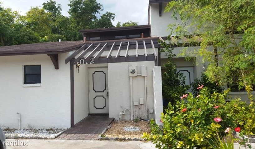3 br, 2 bath - 4012 SW 68th Ln - 3 br, 2 bath  - 4012 SW 68th Ln
