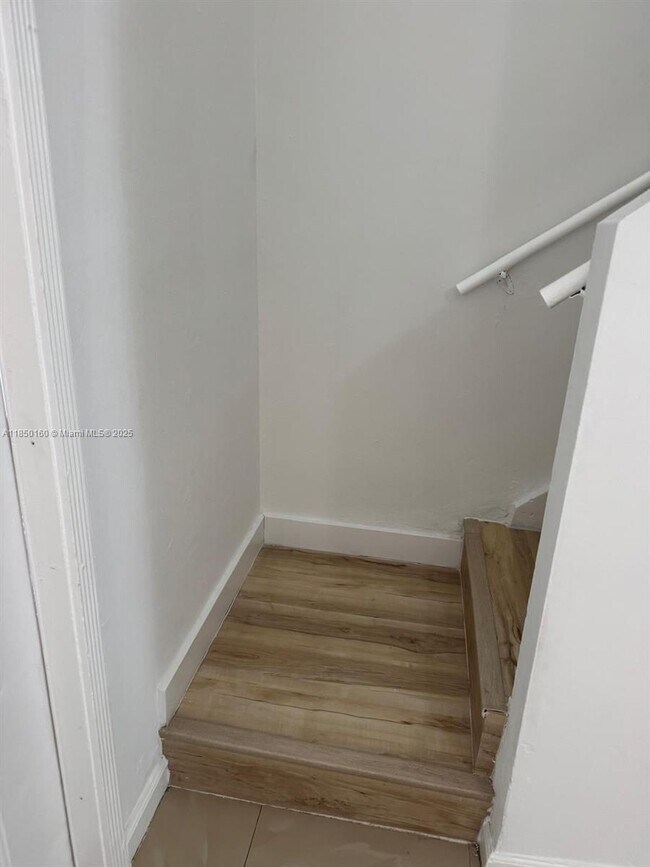 Foto del edificio - 1244 SW 5th St