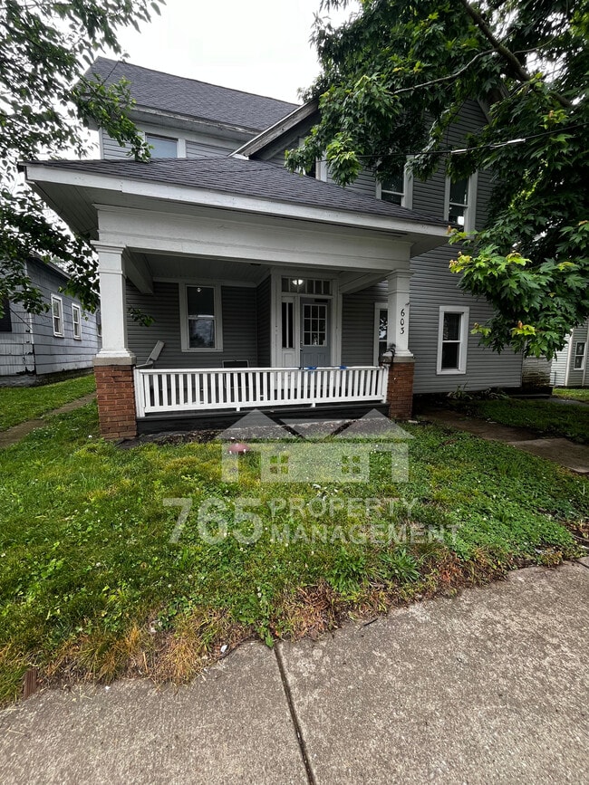 Building Photo - 603 S Main St