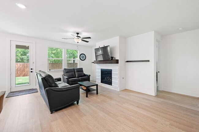 Foto del edificio - 2848 Acadia Dr