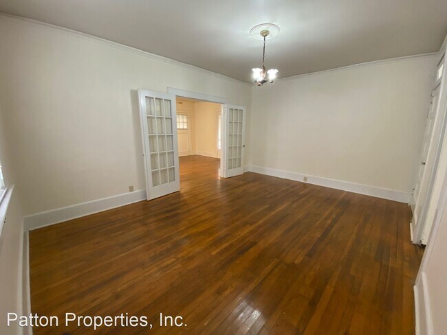 Building Photo - 2 br, 1 bath House - 213 S. Walker Street
