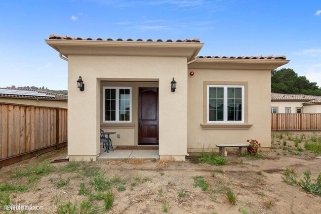 Building Photo - 1 br, 1 bath House - 2245 Via Santa Elena