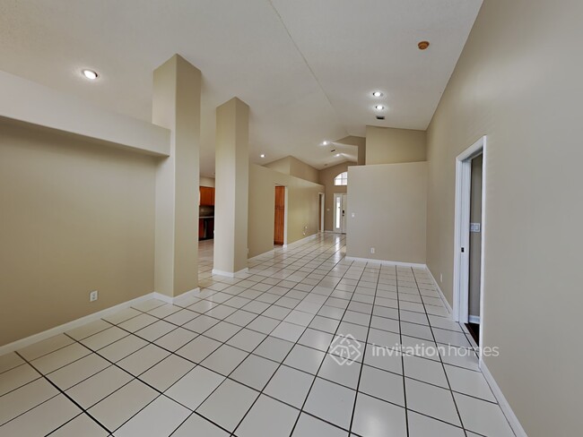 Building Photo - 7627 Stirling Bridge Blvd N