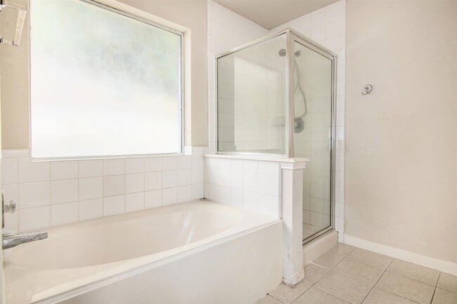 Foto del edificio - 22907 Sebastian Dr