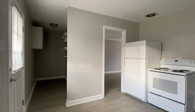 Building Photo - 969 De Porres Ave