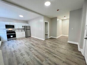 Building Photo - 6002 Hudson Ave
