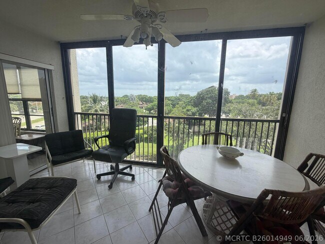 Building Photo - 14475 Strathmore Ln