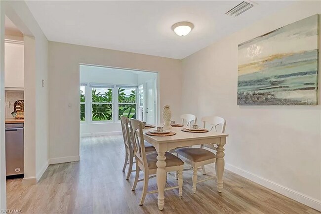 Foto del edificio - 1041 Forest Lakes Dr