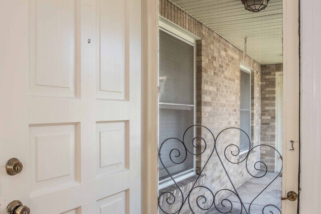 Foto del edificio - Duplex in Arlington Heights