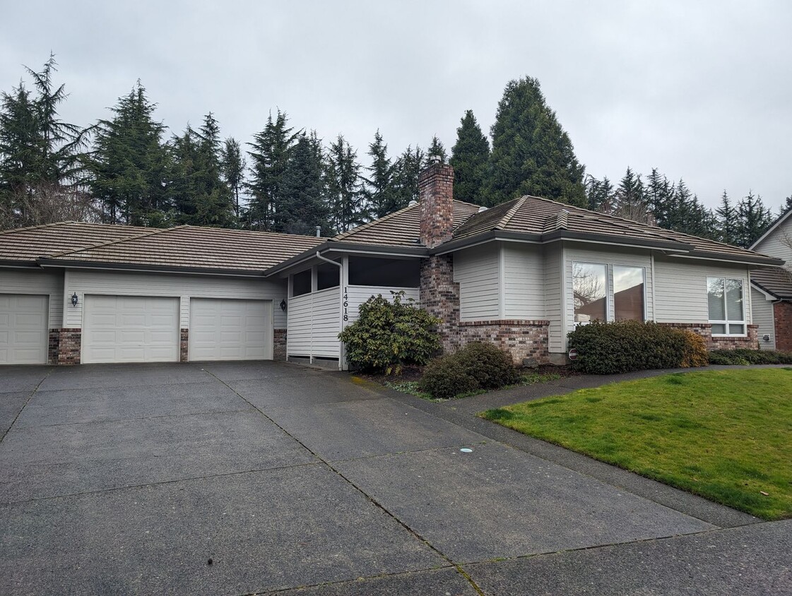 14618 SE Rivercrest Dr, Vancouver, WA 98683 House Rental in Vancouver