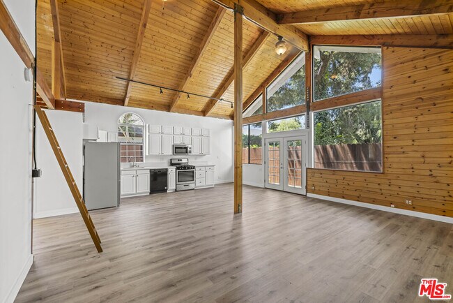 Foto del edificio - 11149 Hortense St