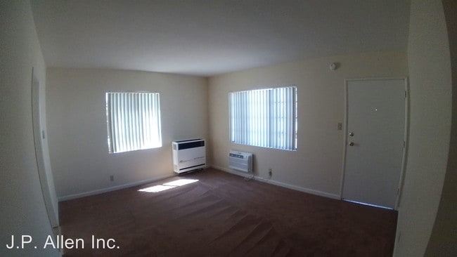 Building Photo - 522 W Glenoaks Blvd