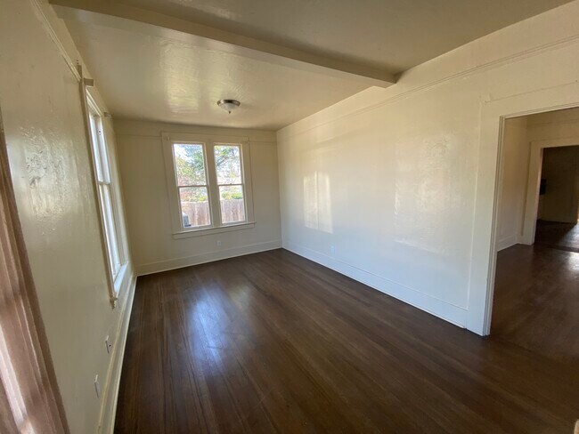 Front living room - 14 Katherine Ave