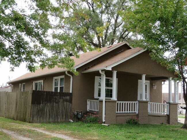 Foto del edificio - Nice 2 bed 1 bath house