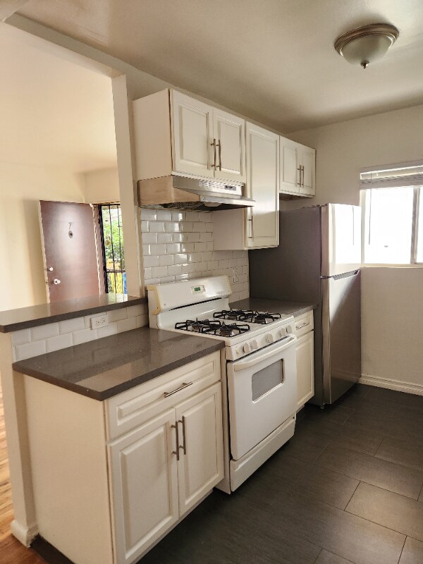 Foto del edificio - 1231 N Formosa Ave