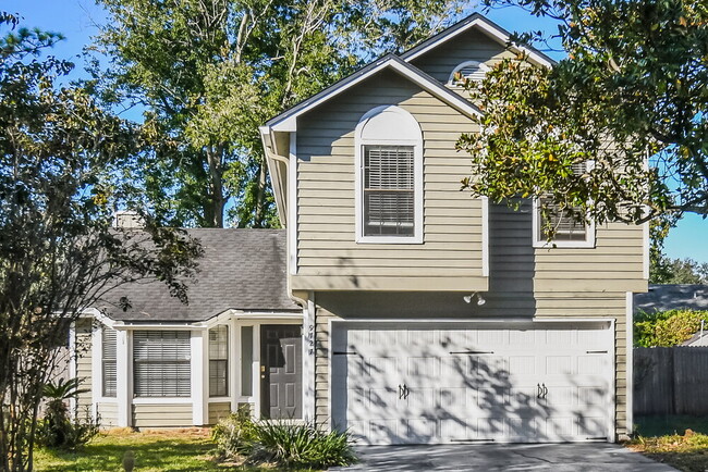 Building Photo - 9727 Villiers Dr S