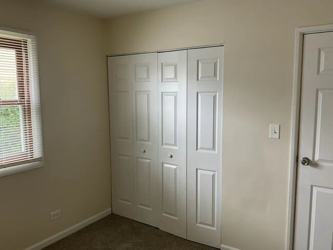 Building Photo - 17770 Sarah Ln