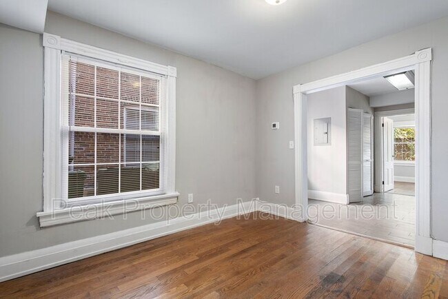 Foto del edificio - 711 Chimborazo Blvd