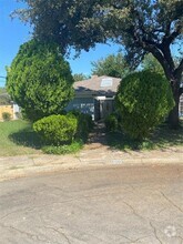 Building Photo - 6005 Black Berry Ln