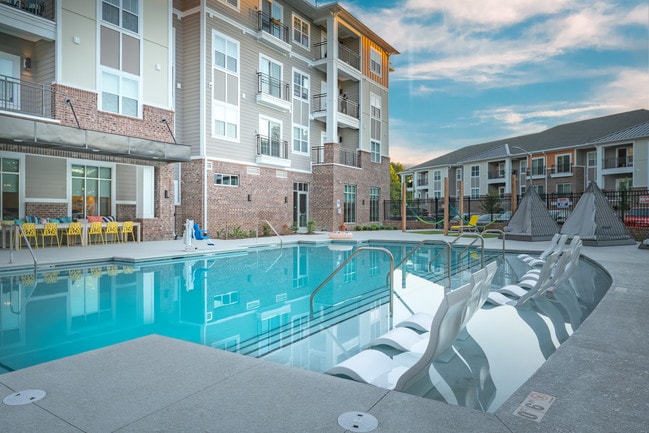 Photo - Eastern on 10th Apartments