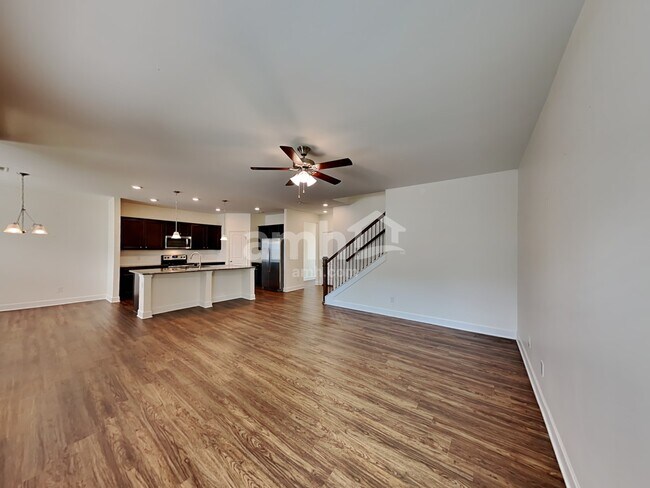 Foto del edificio - 5071 Trailwater Dr