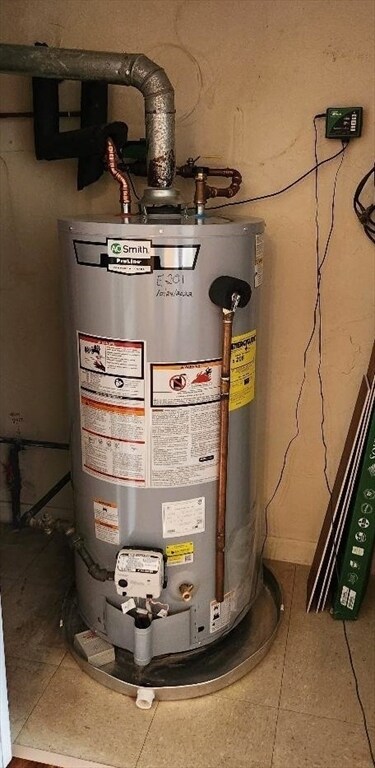 Foto del edificio - 610 S Franklin St