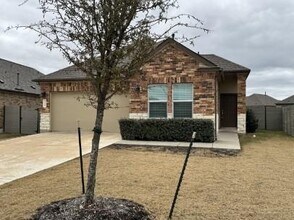 Building Photo - 316 Wolf Springs Rd