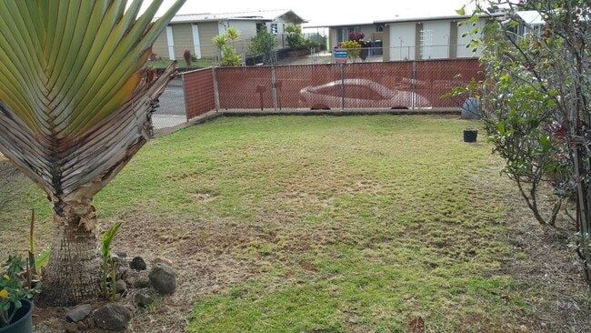 Building Photo - Pearl City 3 bd, 1.5 bath, with 2 car carp...