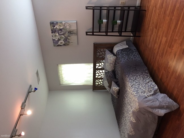 Foto del edificio - 115 Timberbrook Ln