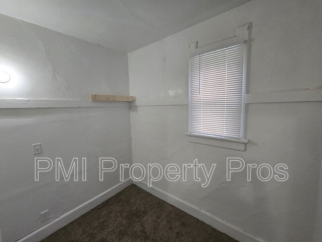 Building Photo - 3138 N 11th St