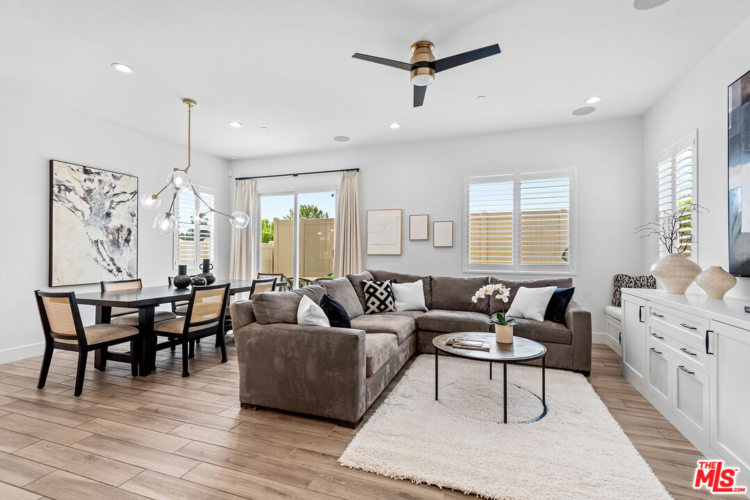 Foto principal - 670 Daniel Freeman Cir
