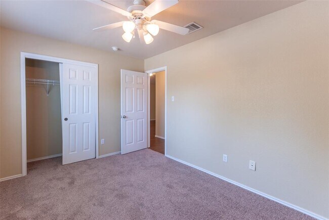 Foto del edificio - 17712 Ice Age Trails St