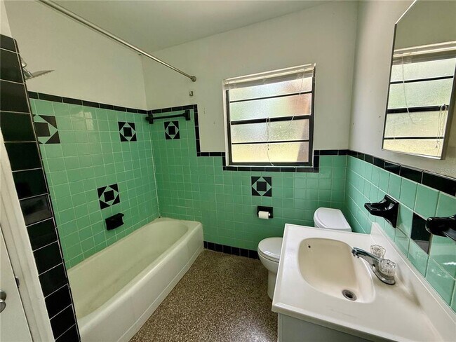 Foto del edificio - 2805 W Wallace Ave